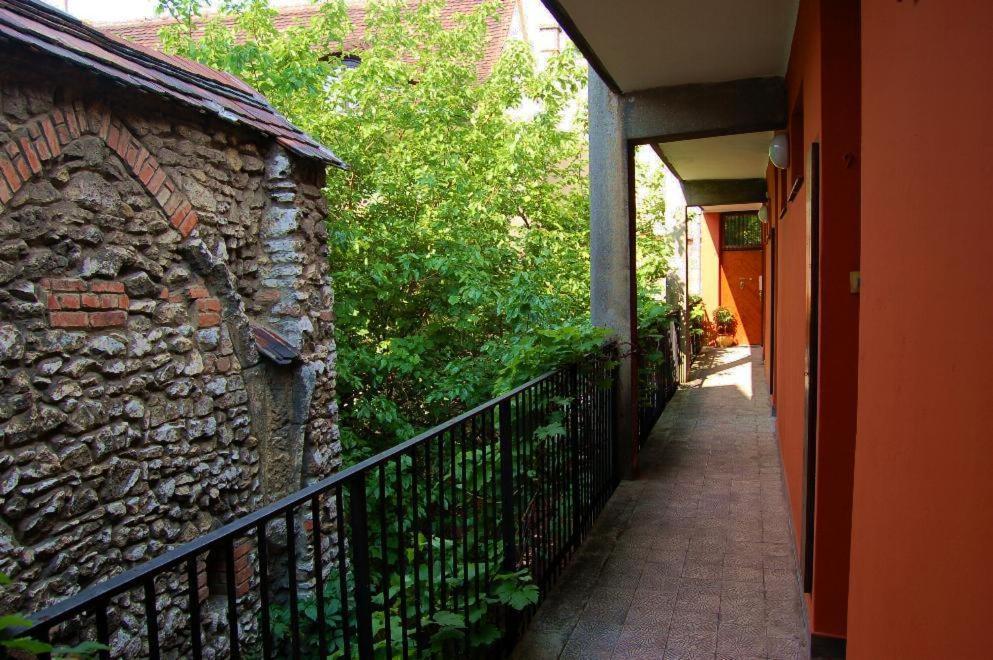 Buda Castle Apartments Budapest Exterior photo